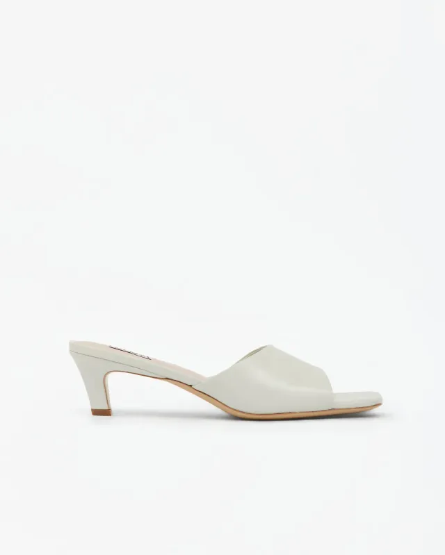 Mi/Mai Liz White mule cuir glossy blanc talon bas
