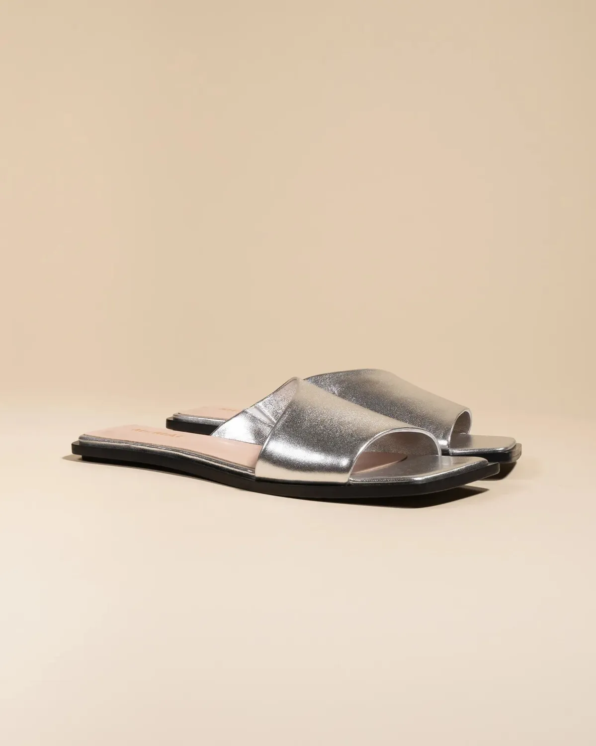 Mi/Mai Eero Silver mules plates cuir argenté