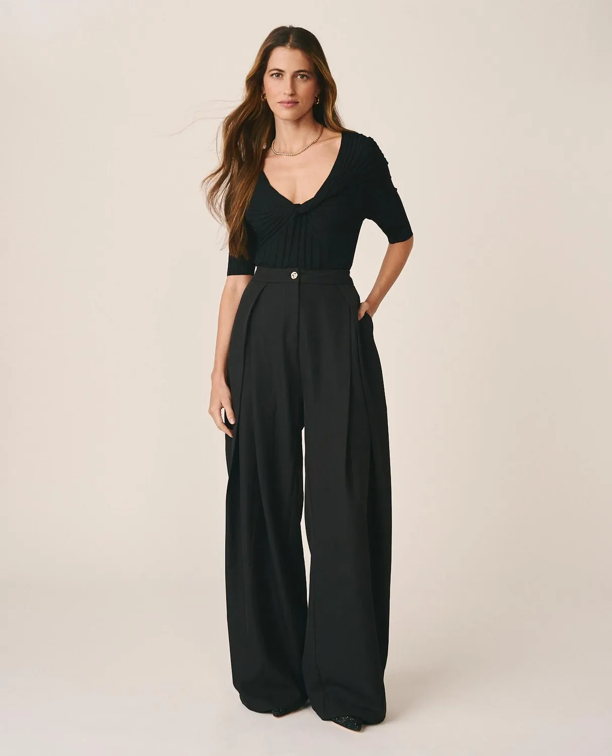 Alma en Pena I26CL0626 top noir drapé maille