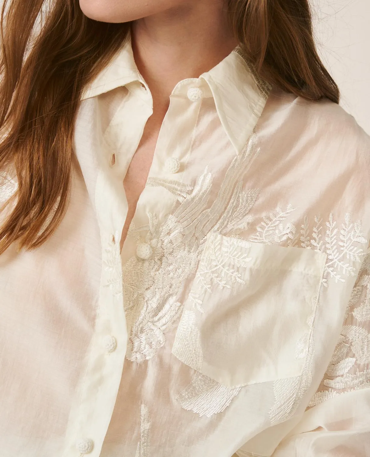 Alma en Pena V26CL0404 chemise blanche batiste brodée