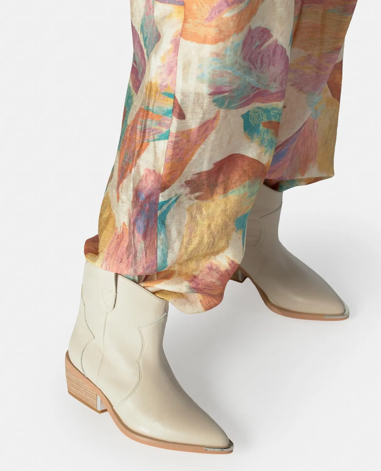 Alma en Pena V260251 bottines cowboy cuir ivoire