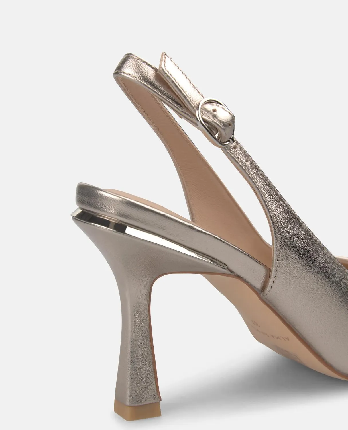 Alma en Pena V261800 escarpins bronze cuir talon 9 cm
