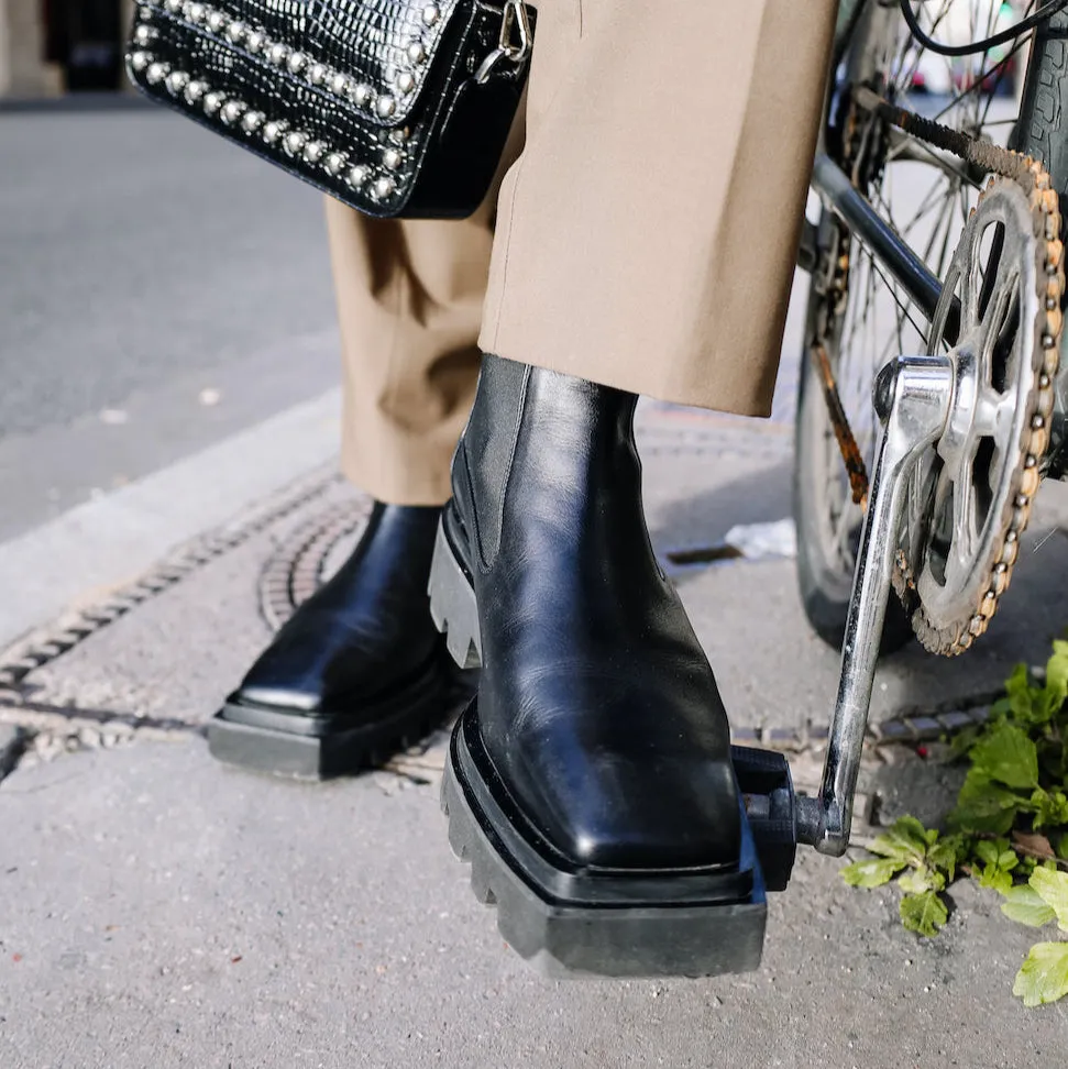 Karine Arabian Scott bottine cuir noir semelle crantée 30 mm