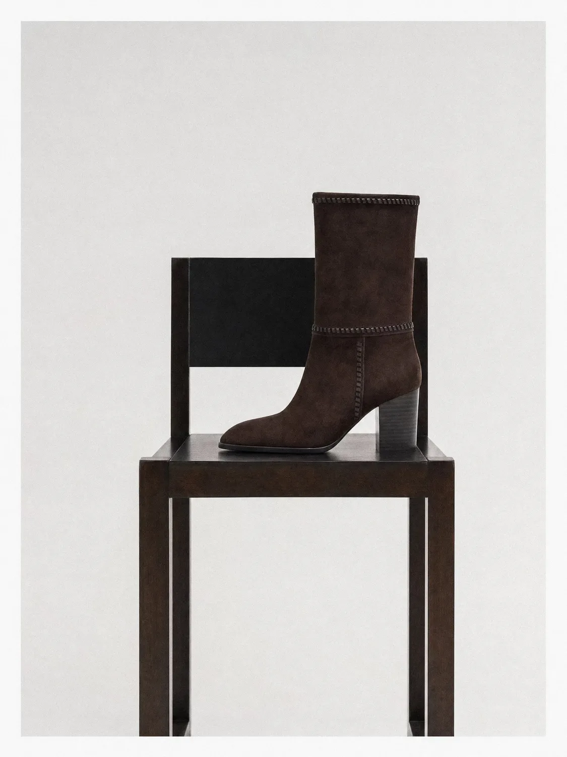 Mi/Mai Colette Chocolate bottines daim chocolat talon bloc