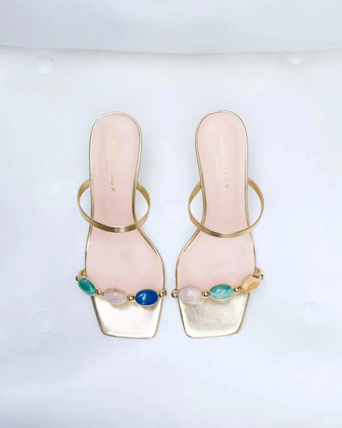 Mi/Mai Naxos Gold mules dorées cabochons talon soirée