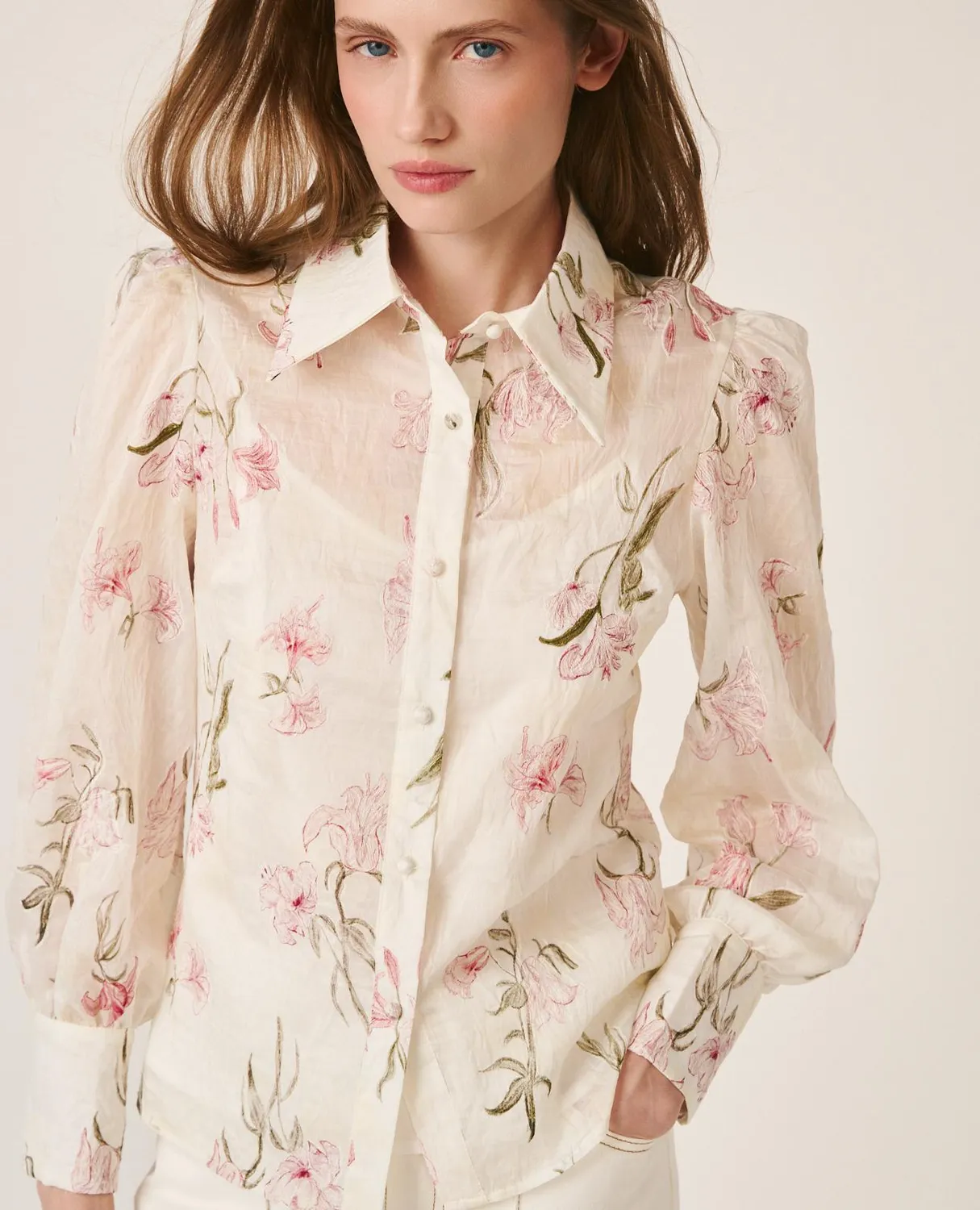 Alma en Pena V26CL0414 chemise blanche brodée Tencel