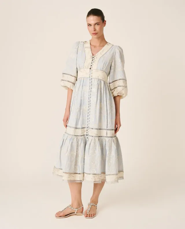 Alma en Pena V26CL0221 robe midi bleue brodée