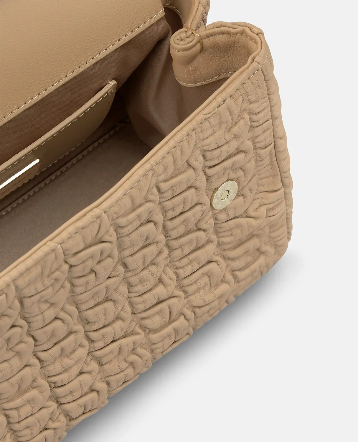 Alma en Pena V26BG060 sac cuir relief arena