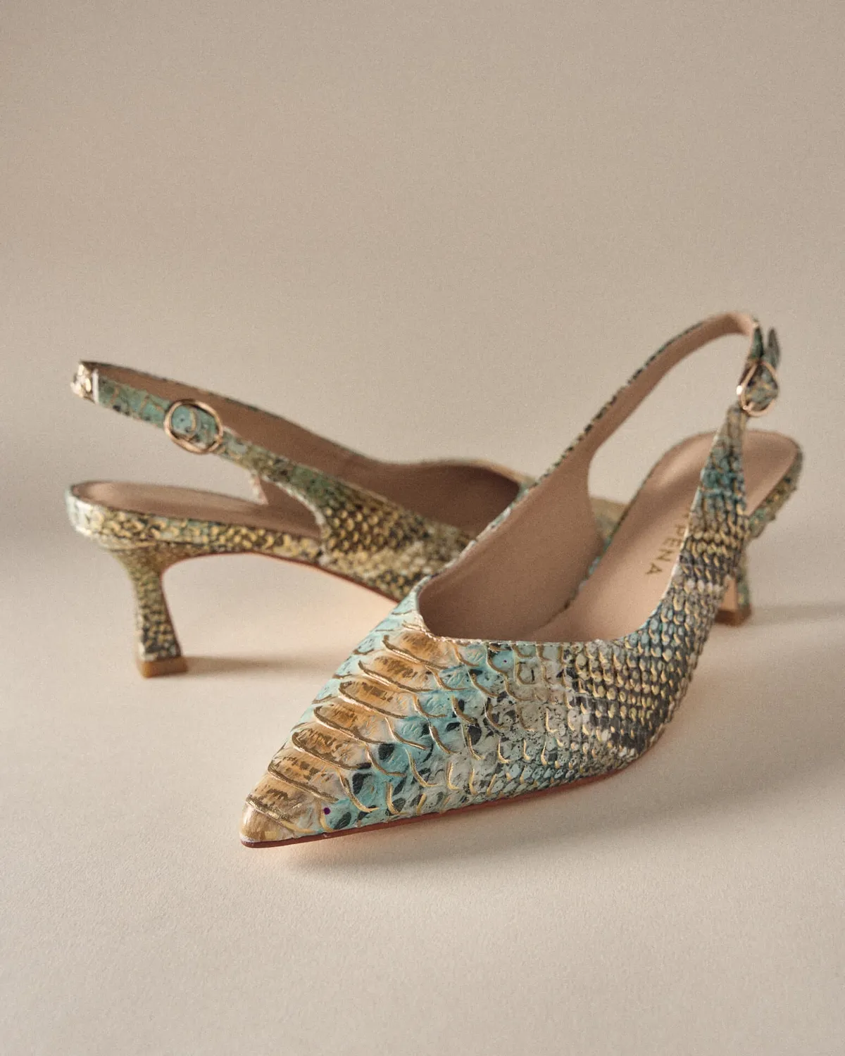 Alma en Pena V250650 escarpins bronze cuir talon 6 cm