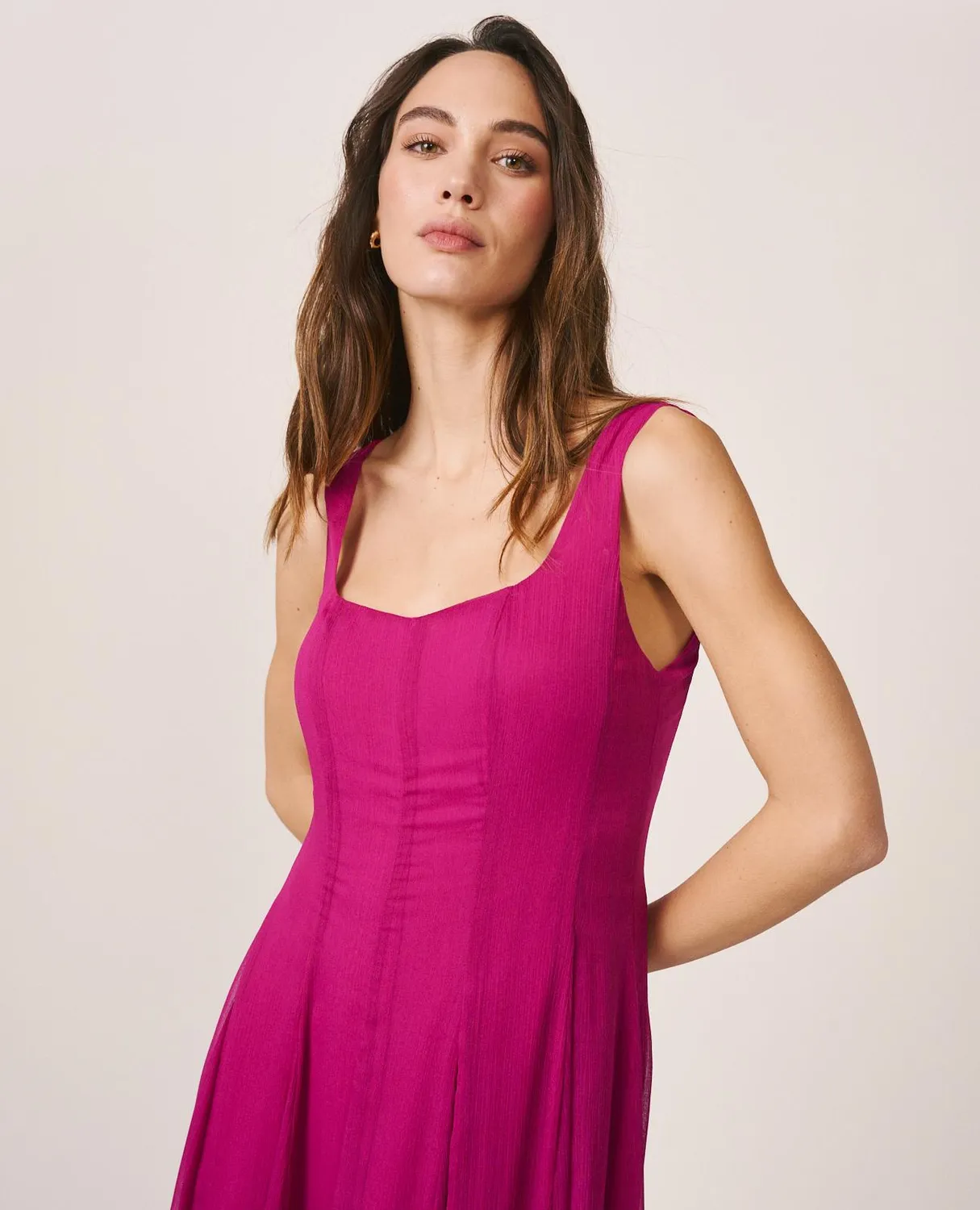 Alma en Pena V26CL0211 robe midi fuchsia gasa