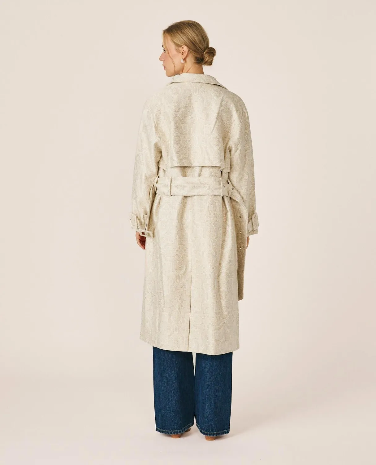 Alma en Pena I26CL1507 trench long croisé beige ceinture