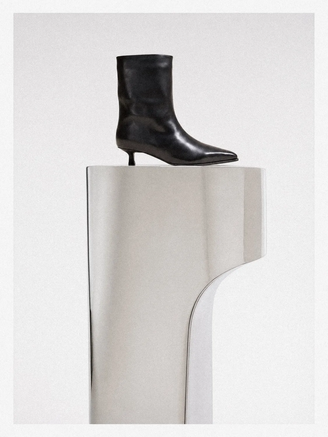Mi/Mai Wright Black bottines petit talon pointues