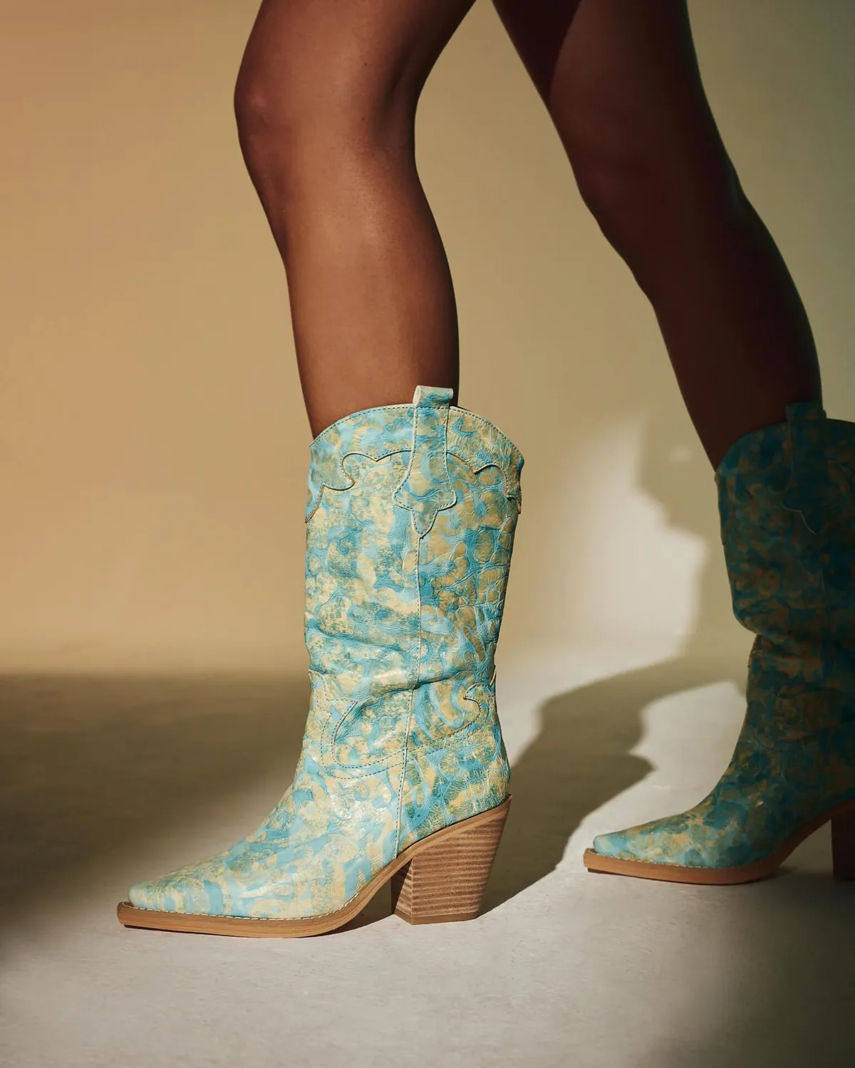 Alma en Pena V250131 bottes cuir bleu talon 8 cm