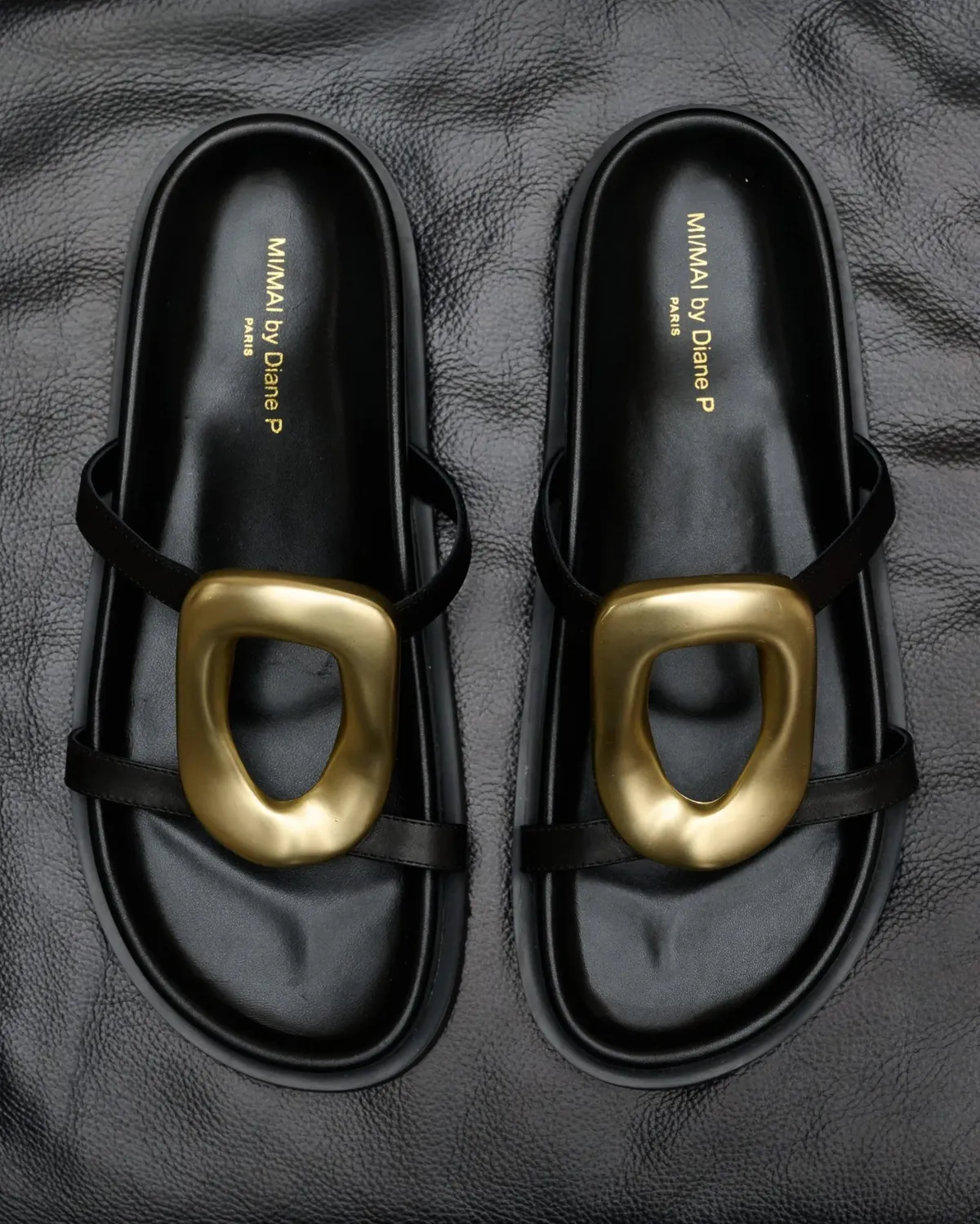 Mi/Mai Milos Black mules cuir noir bijou doré