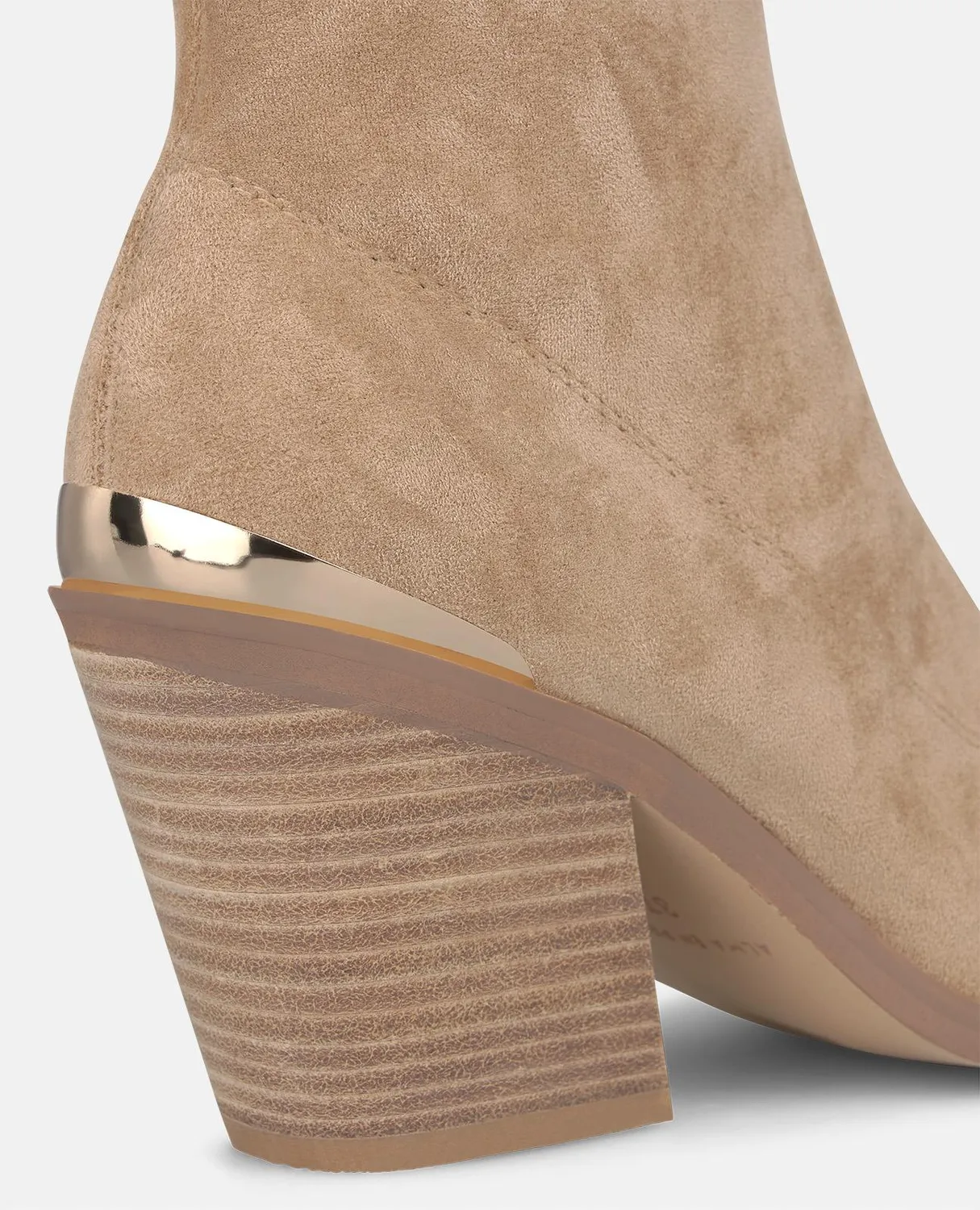 Alma en Pena I2652611C bottes hautes sable talon 8 cm