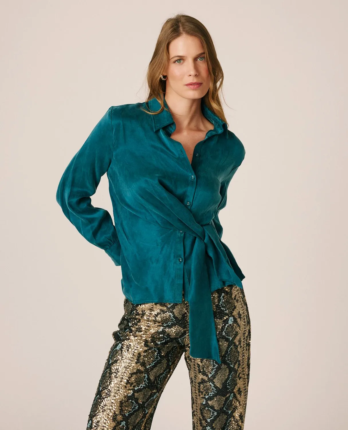 Alma en Pena I26CL0400 blouse satin océan