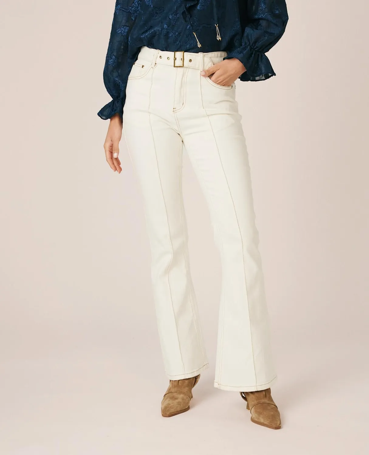 Alma en Pena V26CL1619 pantalon flare blanc coton