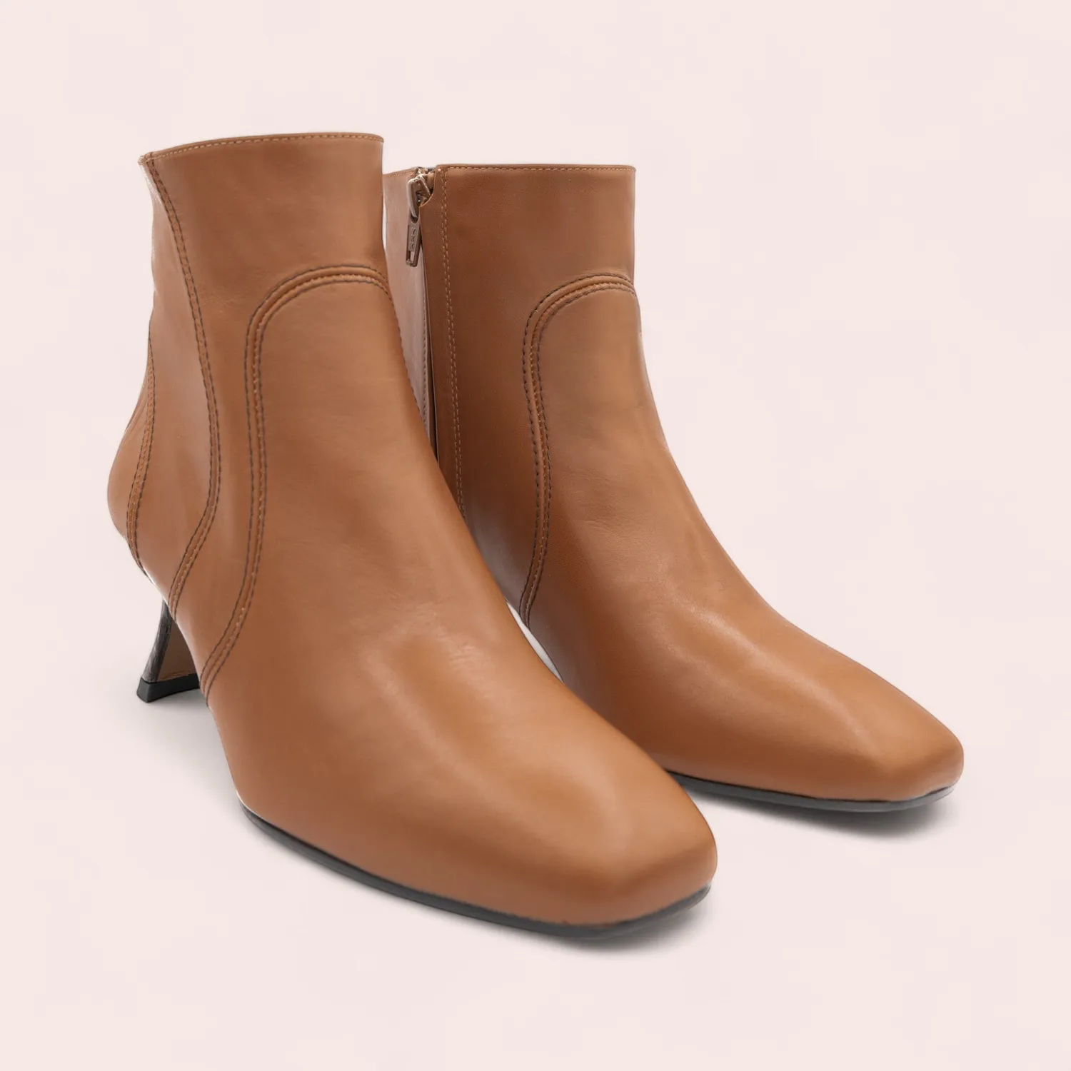 Karine Arabian Meg bottines cuir camel talon 5 cm