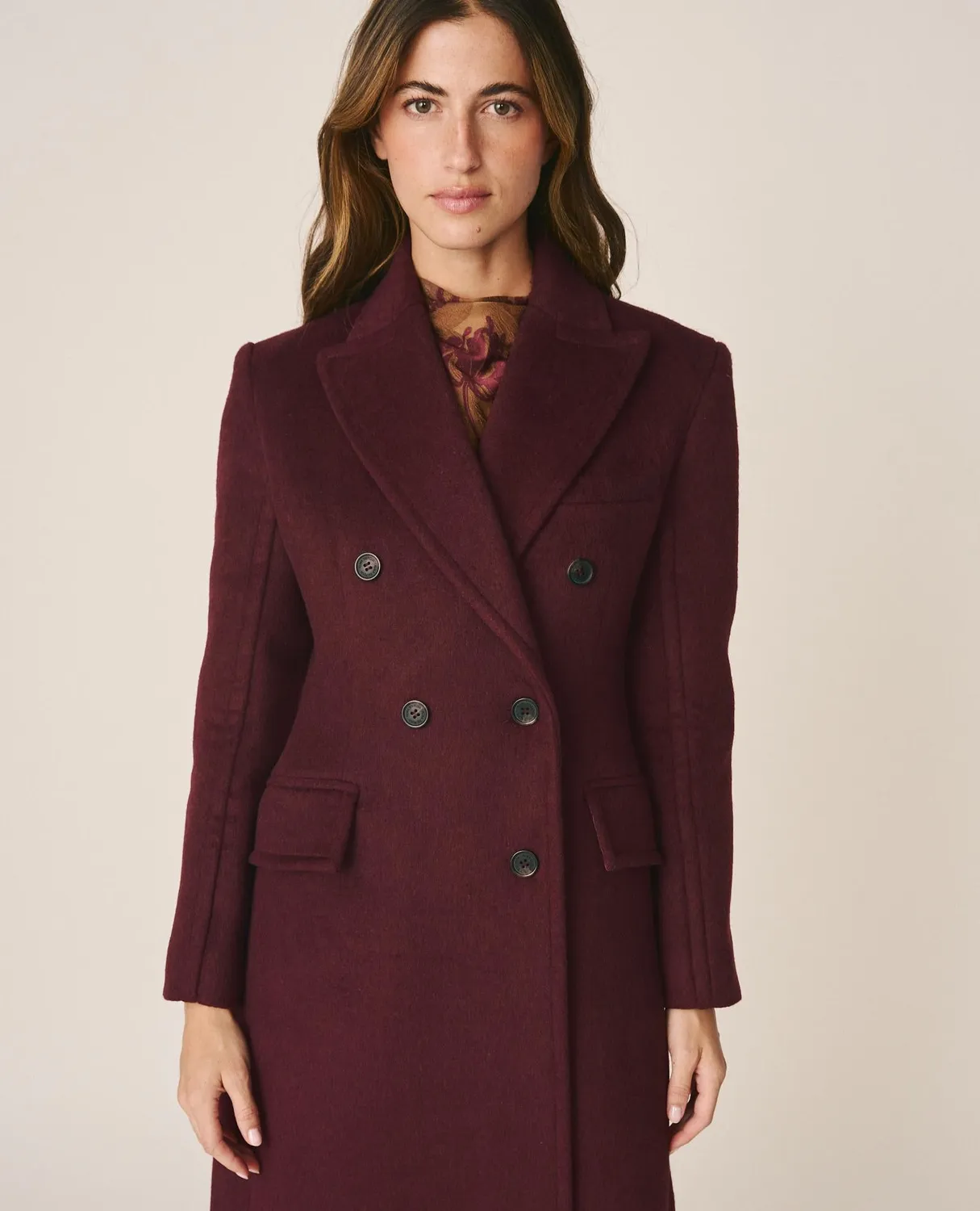 Alma en Pena I26CL1503 manteau long bordeaux laine croisé