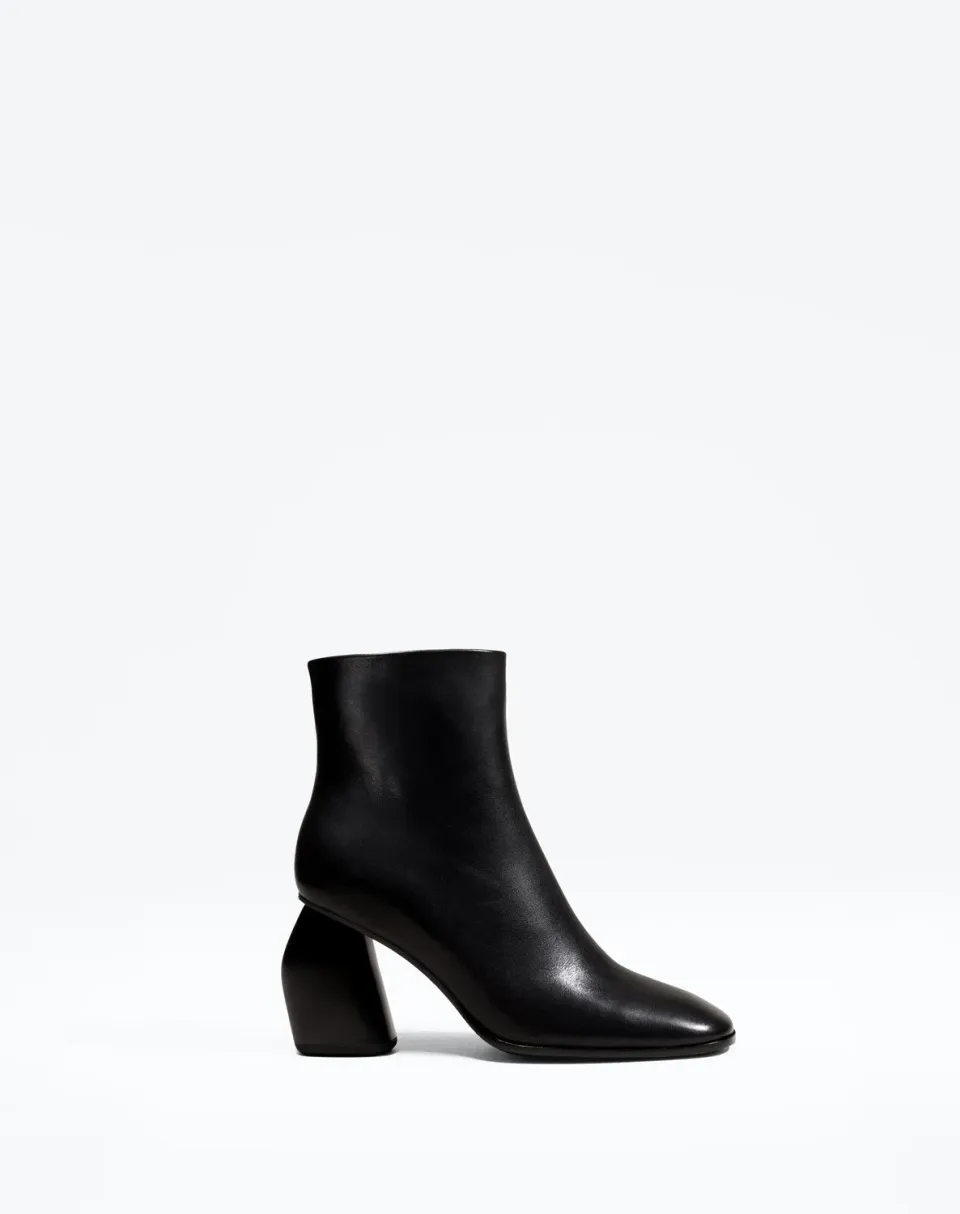 Mi/Mai Rams Black bottines noires talon haut bout carré