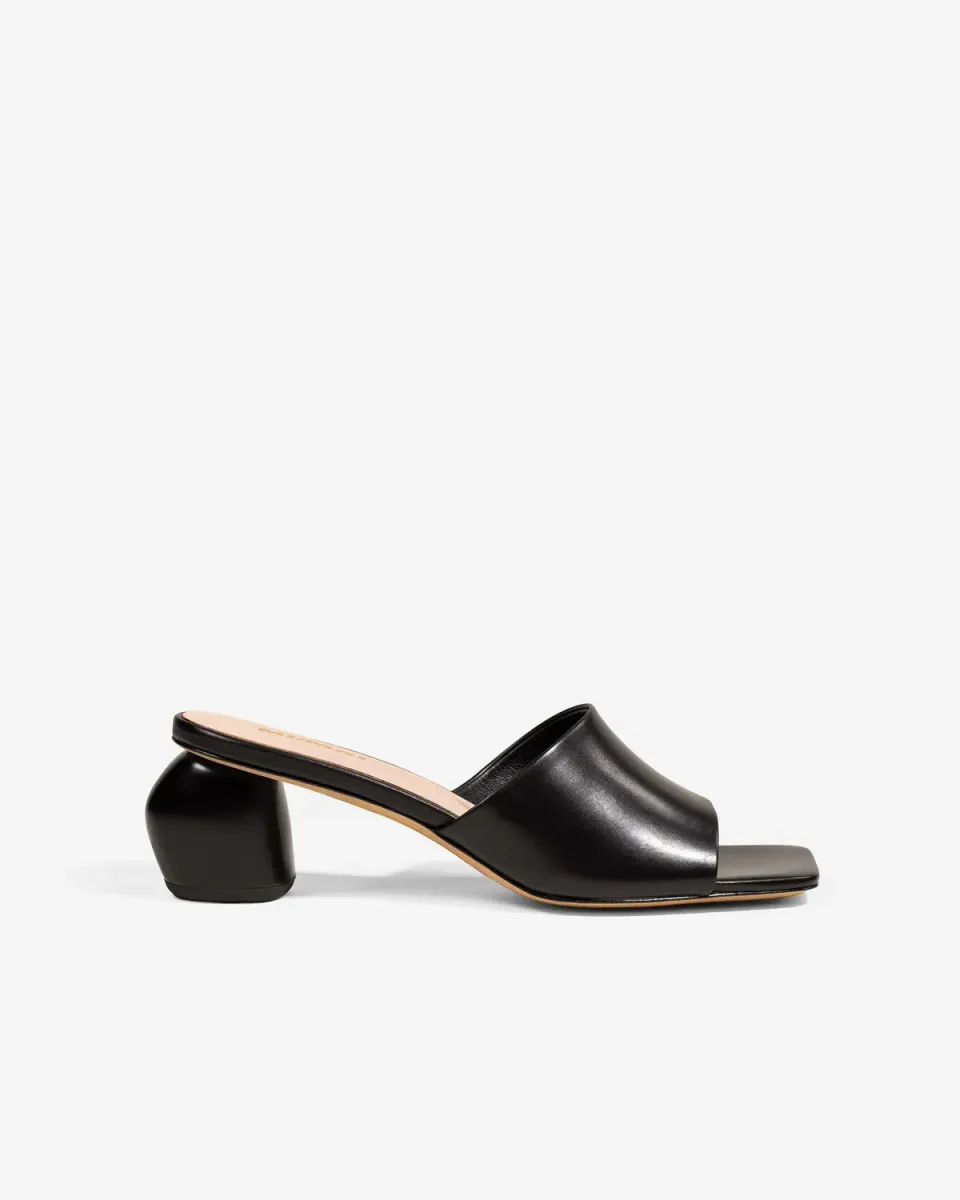 Mi/Mai Gemma Low Black Mat mule cuir noir talon 5 cm