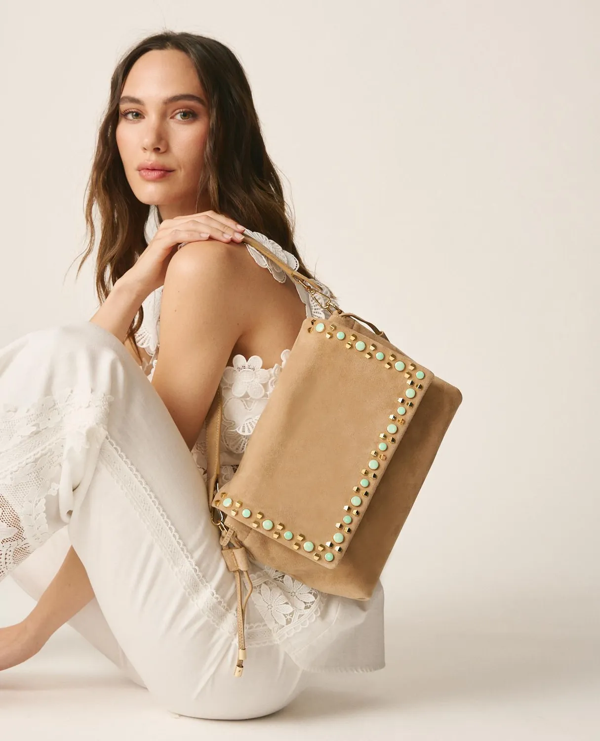 Alma en Pena V26BG044 sac shopper arena cuir clous