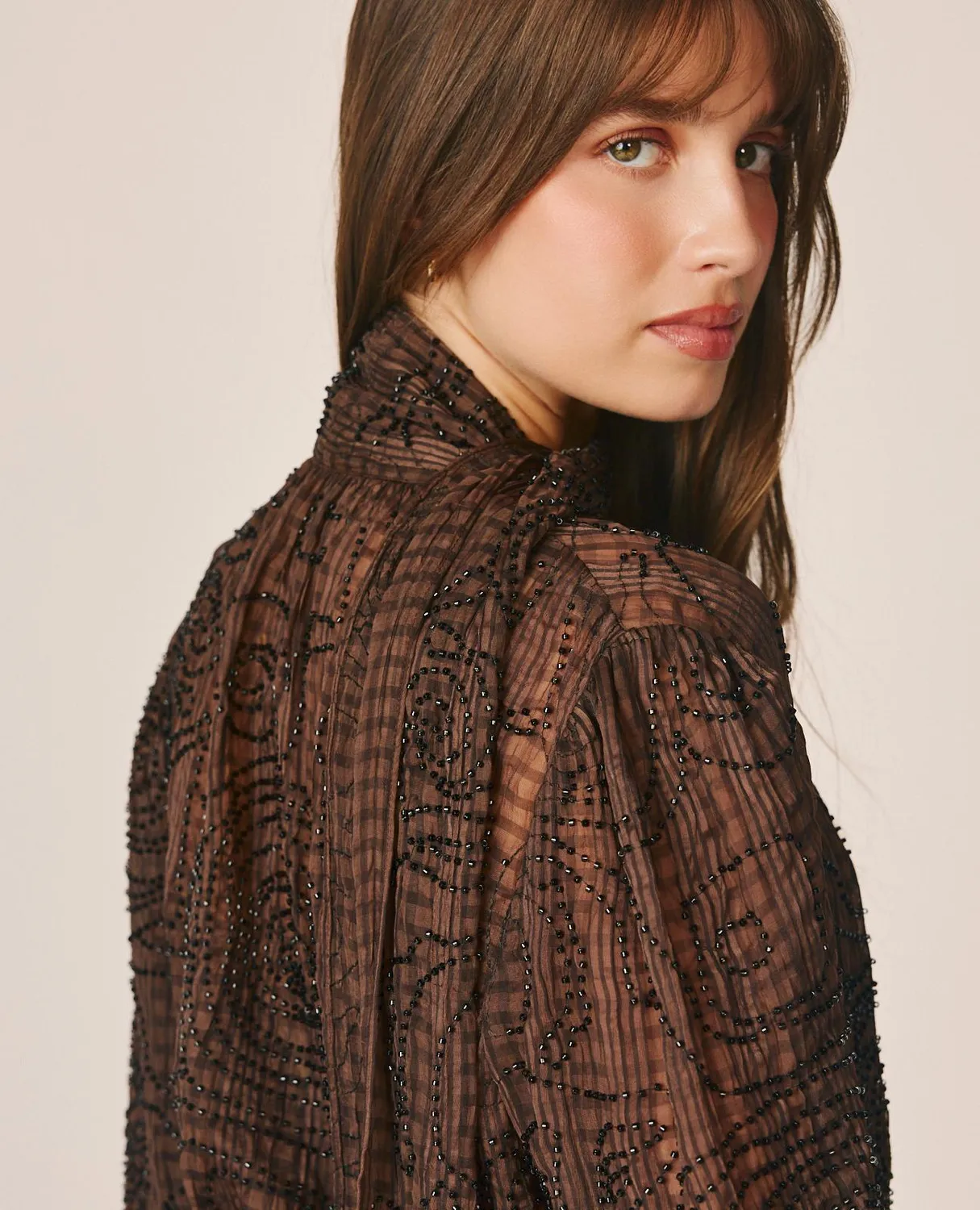 Alma en Pena I26CL0503 blouse organza marron à perles