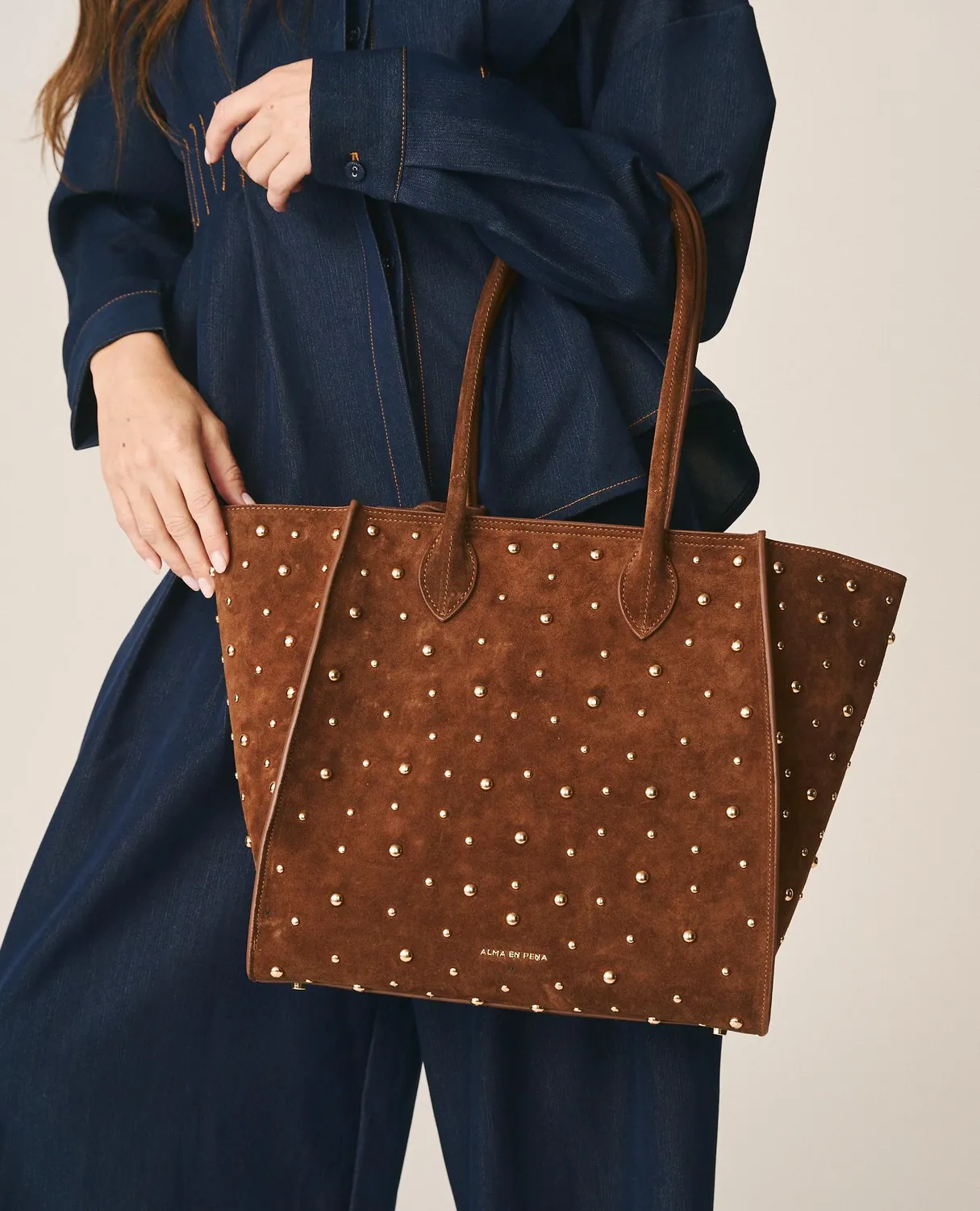 Alma en Pena BG232 sac tote cuir camel clouté