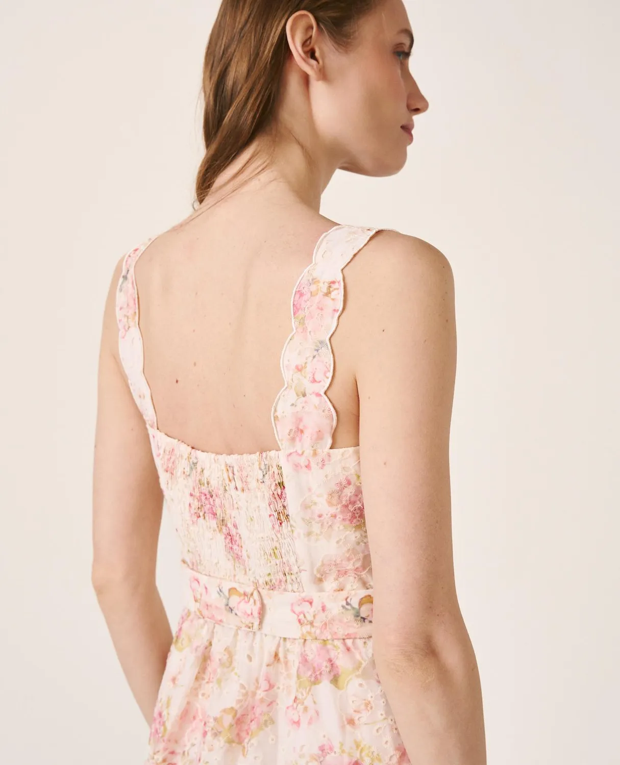 Alma en Pena V26CL0213 robe longue rose floral broderie