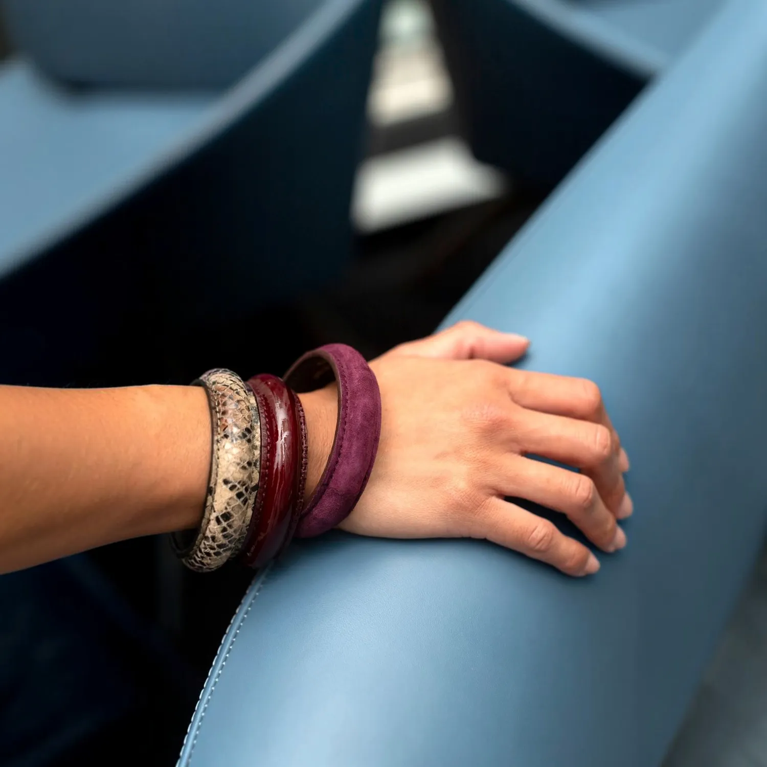Karine Arabian JONC bracelet velours prune 63mm
