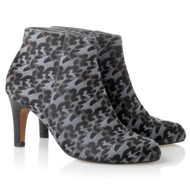 Bégum Paris Vienne bottine pony camouflage gris