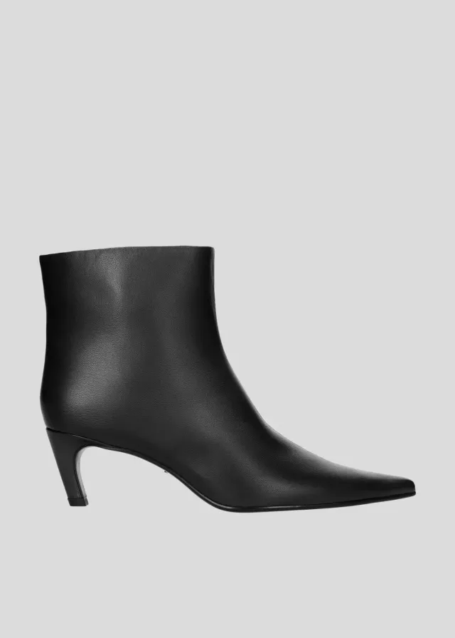 Lola Cruz Elizabeth 55 boots noires