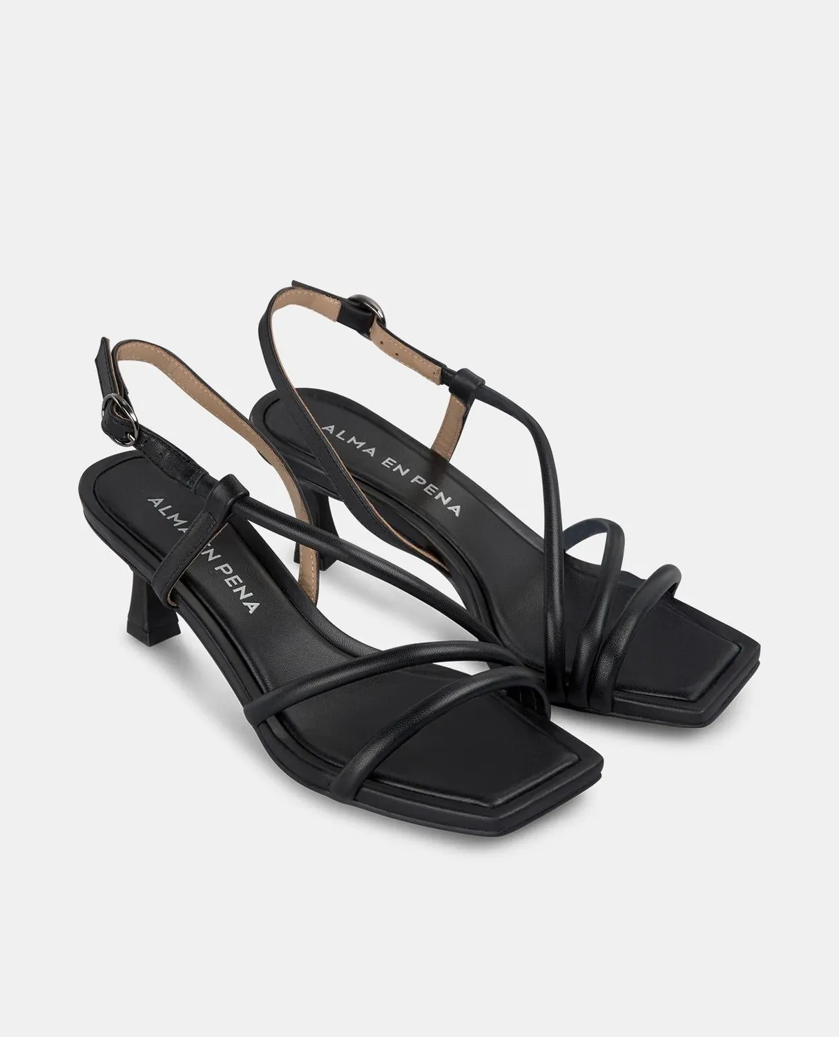Alma en Pena V250872 sandales noires talon fin 6 cm