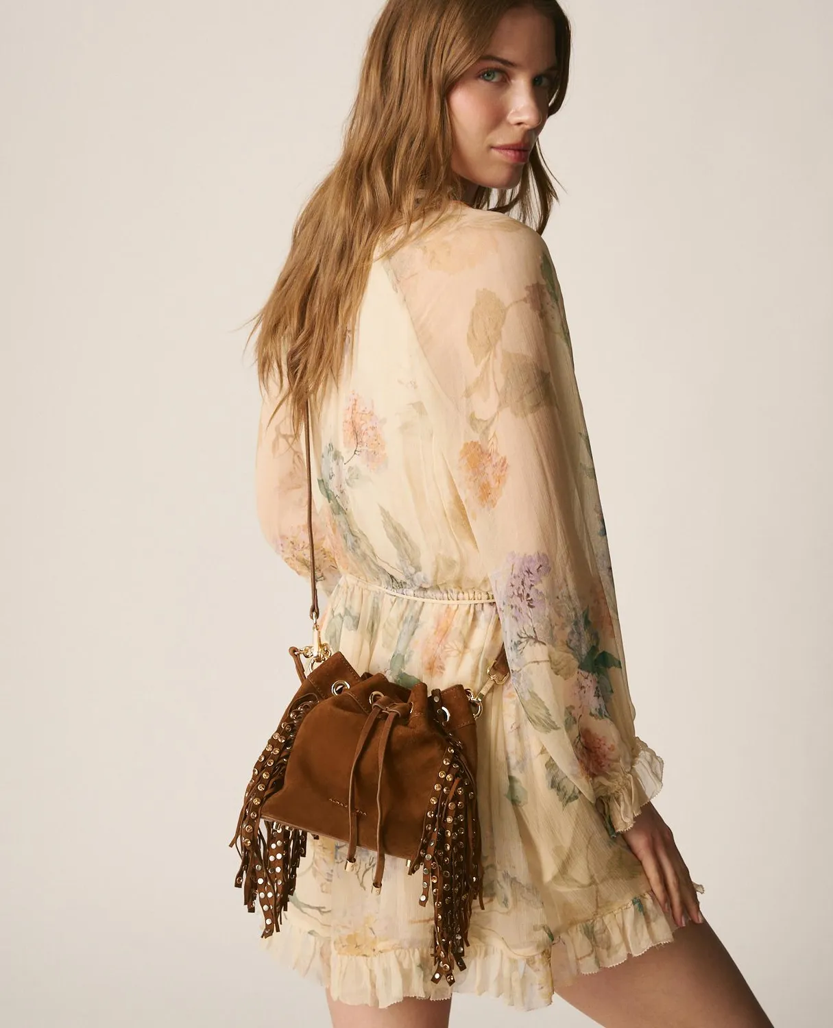 Alma en Pena V26BG065 sac cuir caramel à clous