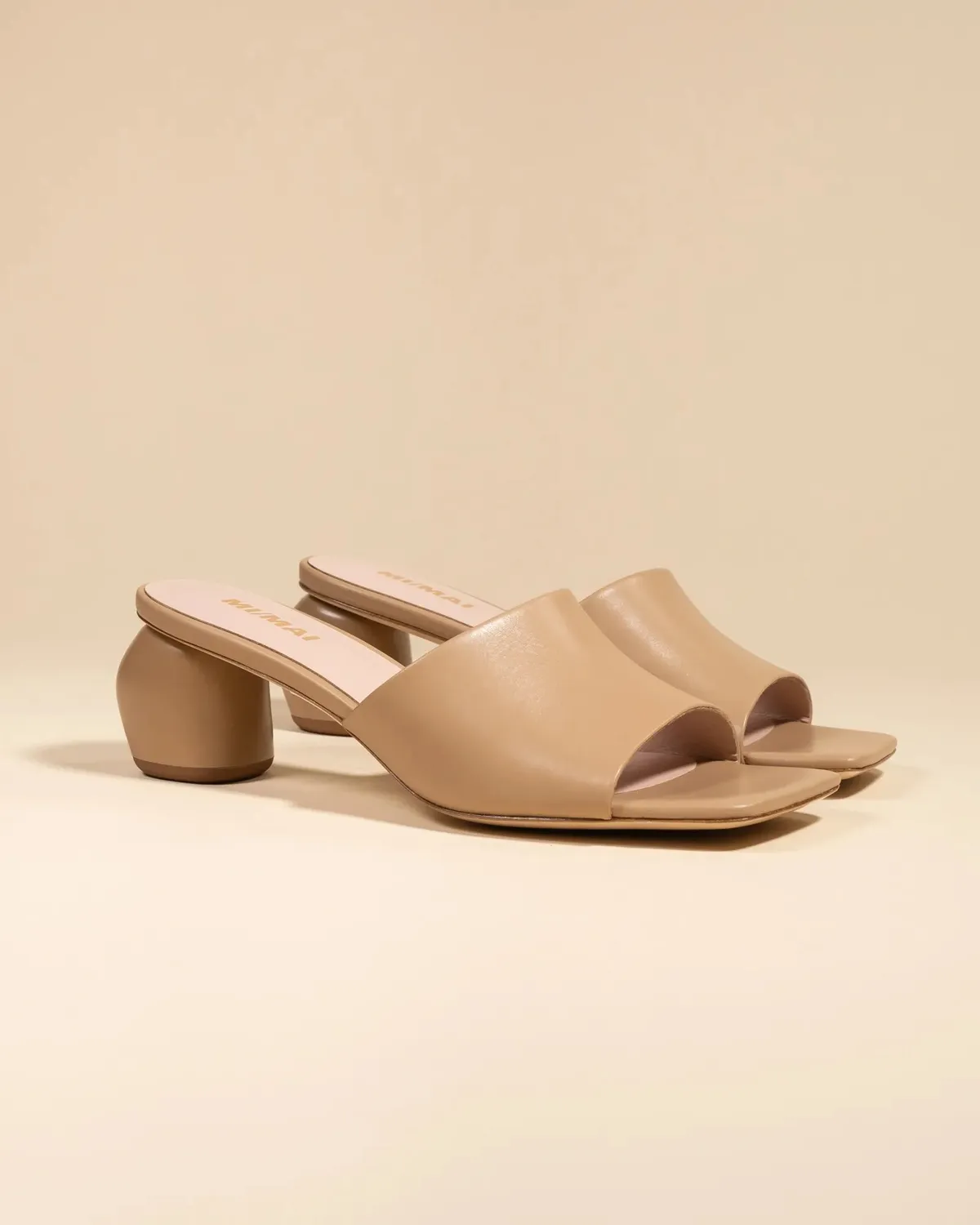 Mi/Mai Gemma Low Nude mules cuir beige talon 5cm