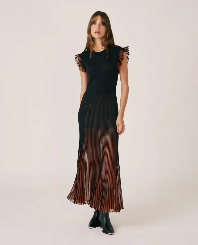 Alma en Pena I26CL0212 robe midi noire canalé ajustée