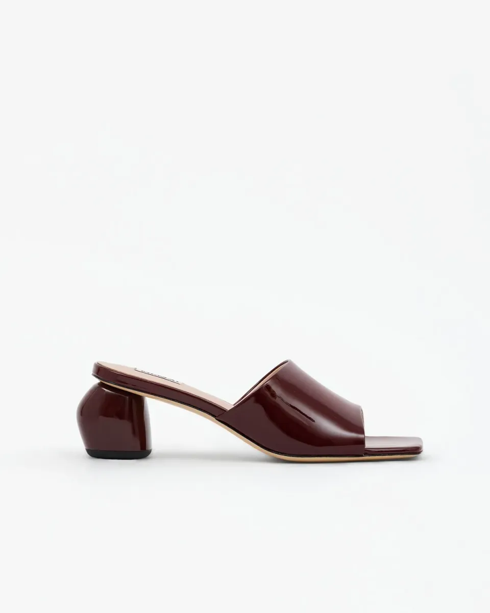Mi/Mai Gemma Low Burgundy mules verni 5 cm