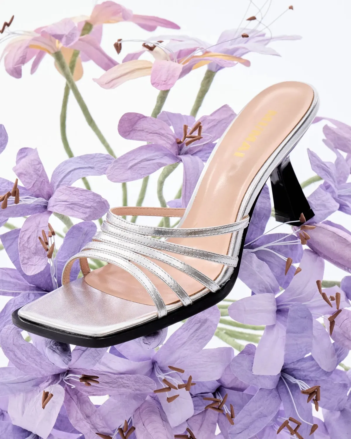 Mi/Mai Isamu Silver mules cuir argenté talon haut