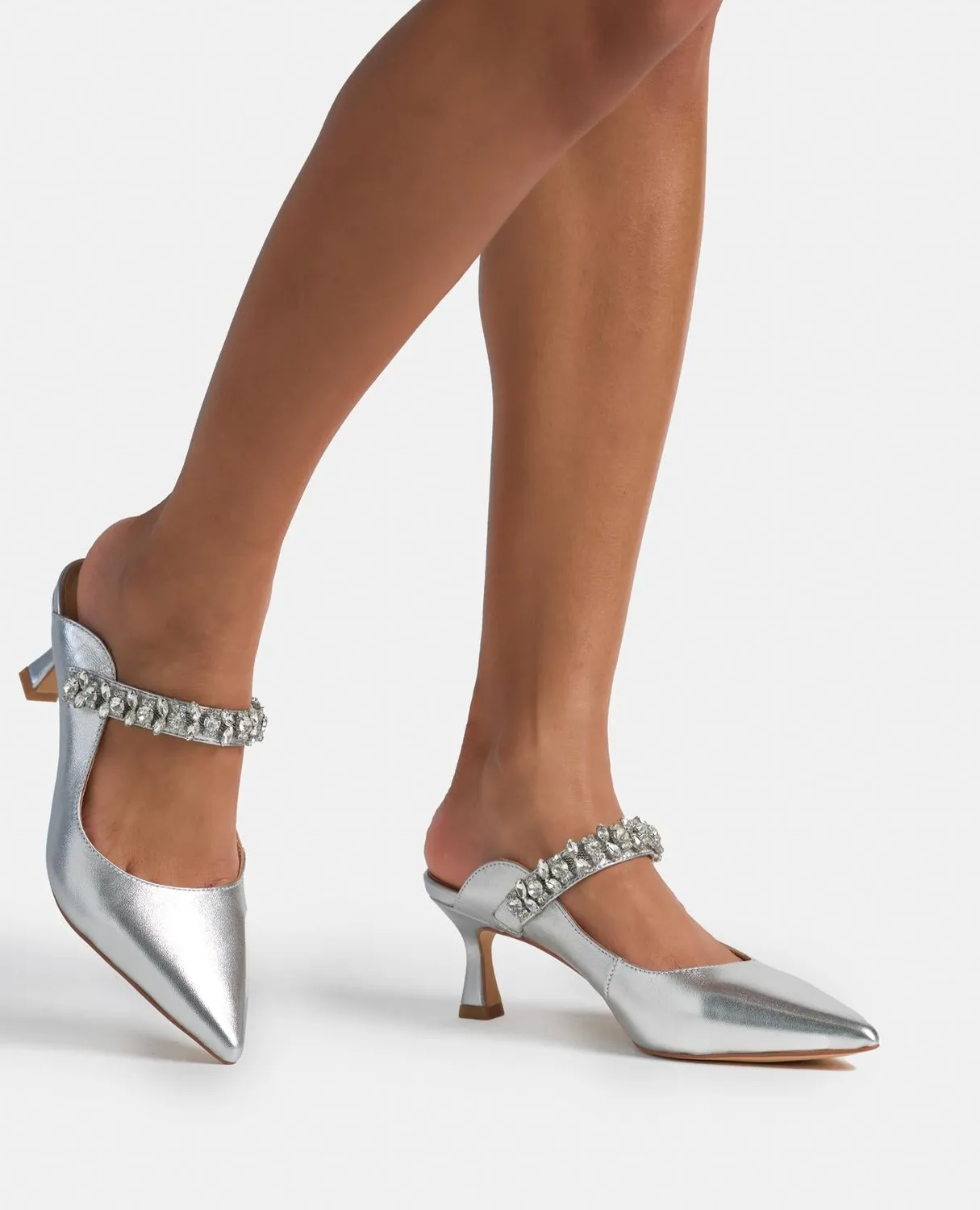 Alma en Pena V250652 mules argentées strass 6 cm
