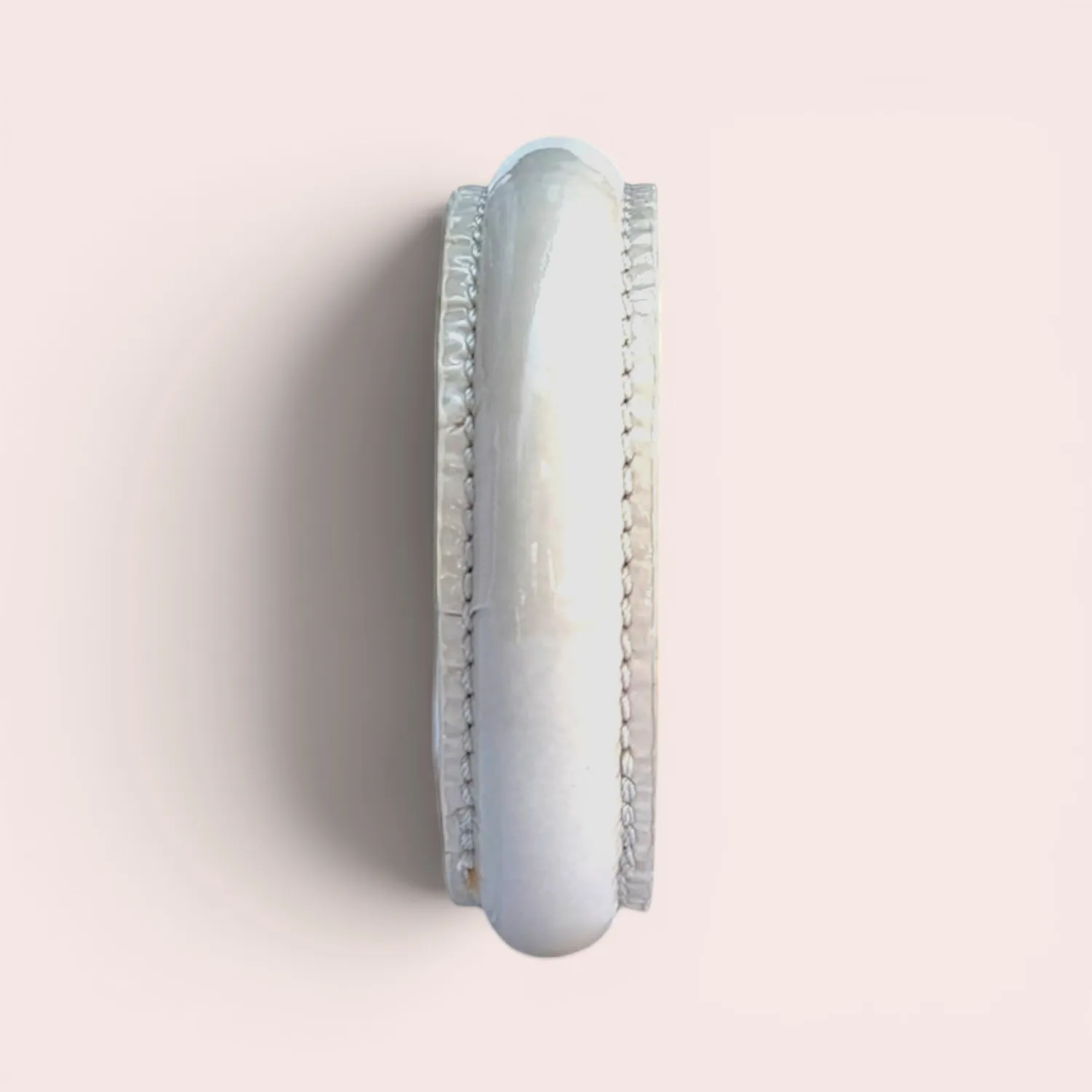 Karine Arabian Jonc bracelet verni crème brillant