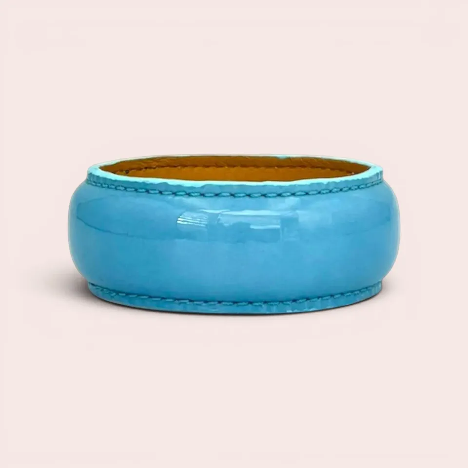 Karine Arabian DUA jonc cuir verni bleu Maya taille unique