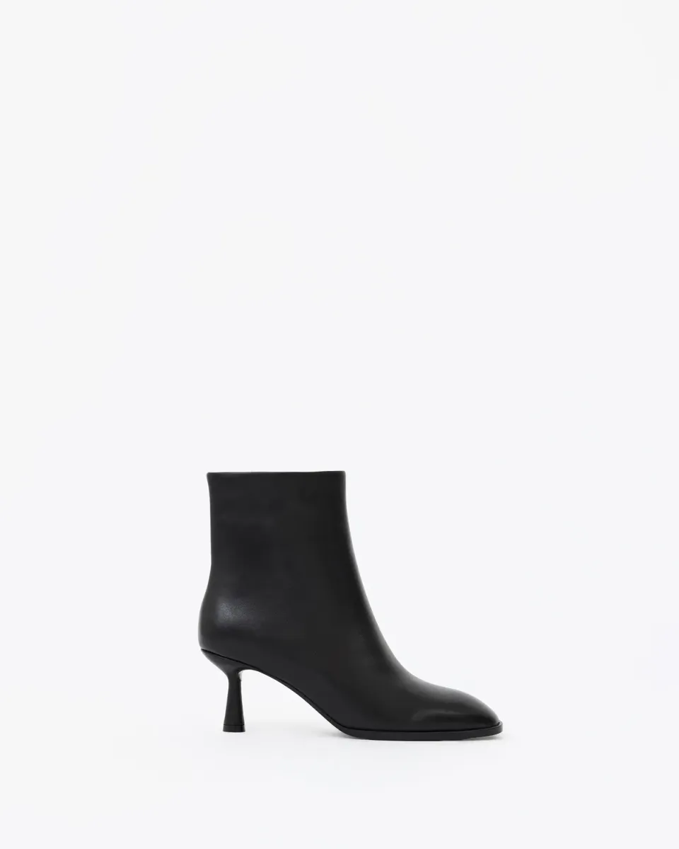 Mi/Mai Naoto bottines cuir noir bout rond talon fuselé