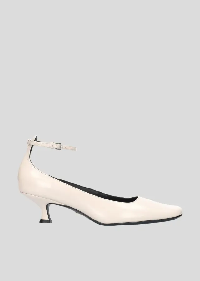 Lola Cruz Annette 50 escarpins écru talon 5 cm