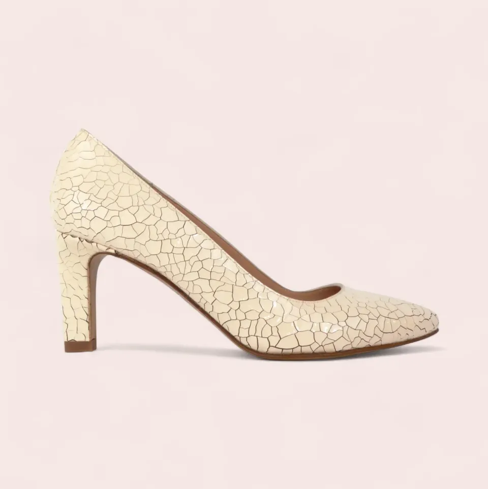 Karine Arabian Paradis escarpin verni nude 70 mm