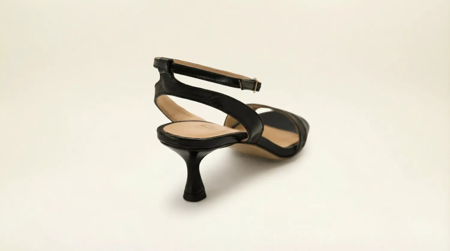 Matteo Pitti Tecla sandales noires vernies petit talon