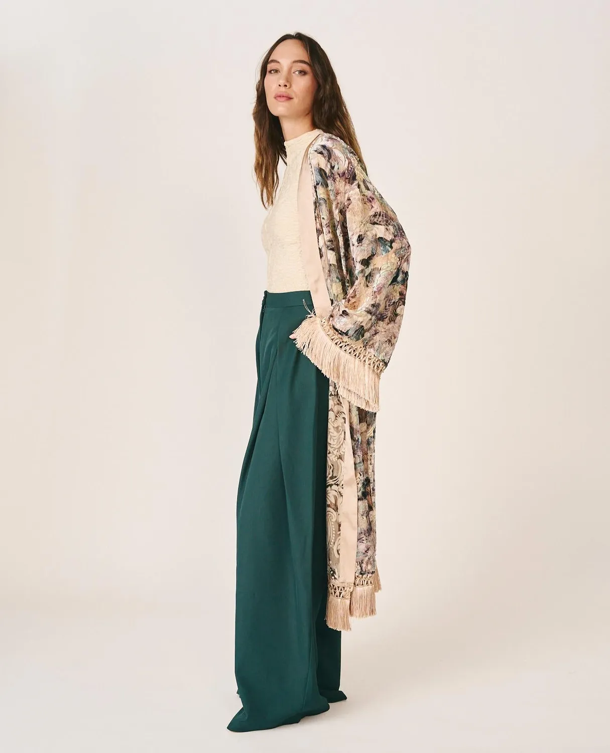 Alma en Pena I26CL1302 caftan soie rose à franges