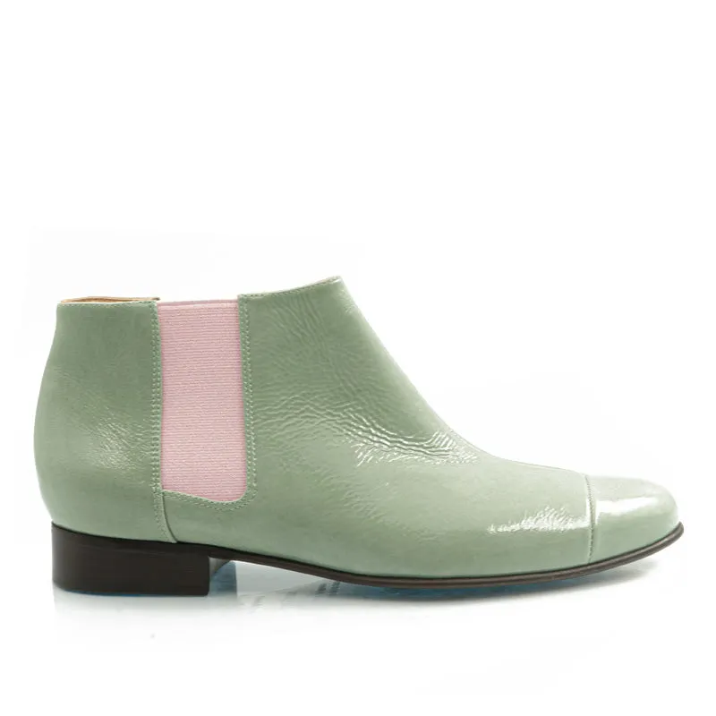 Bégum Paris Lucrèce Vogue boots vernis vert amande