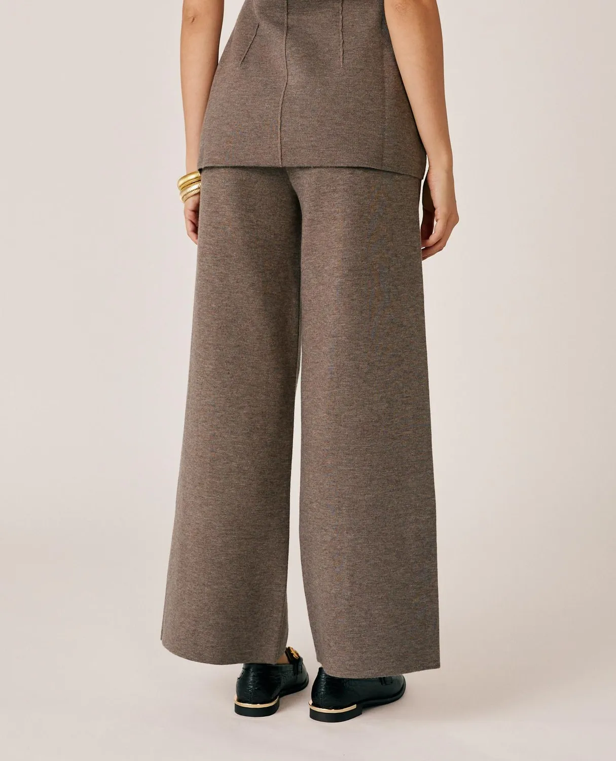 Alma en Pena I26CL1605 pantalon maille taupe large