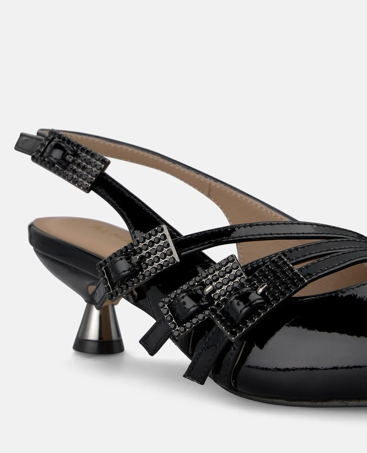 Alma en Pena I260206 escarpins vernis noirs talon 4 cm