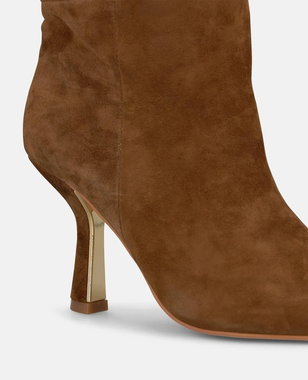 Alma en Pena I260404 bottes suède camel talon 8,5 cm